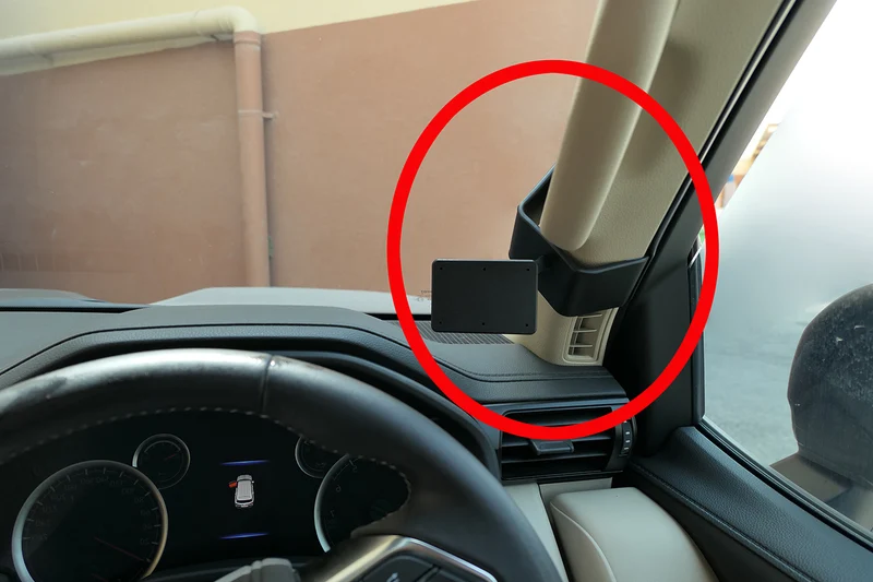 ProClip Fahrzeughalter für Rechtslenker 605704 - Rechtsbefestigung - Toyota LandCruiser 300 21-26, Toyota LandCruiser 300 21-25