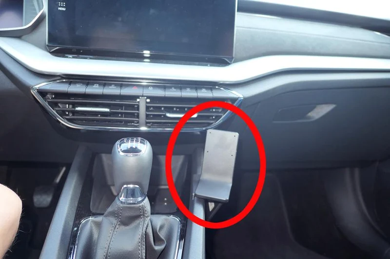 ProClip Fahrzeughalter 835642 - Konsolenbefestigung - Skoda Octavia IV 20-26, Skoda Octavia IV 20-25