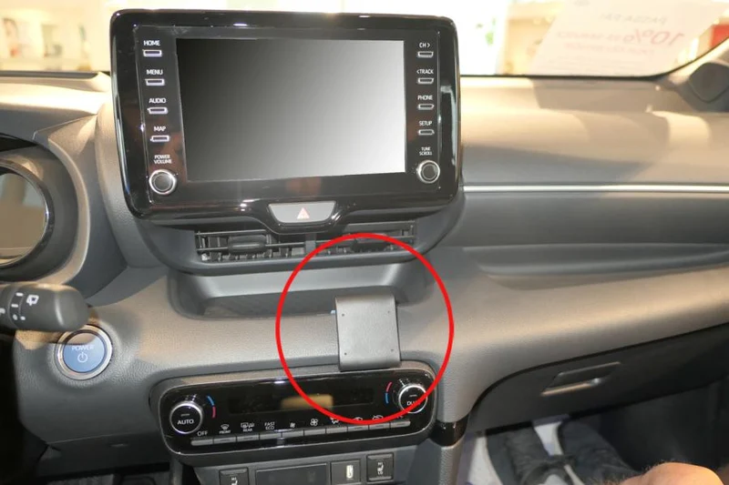 ProClip Fahrzeughalter 855640 - Mittelbefestigung - Toyota Yaris 21-26