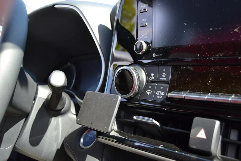 ProClip Fahrzeughalter 855618 - Mittelbefestigung - Toyota hochlander 20-23