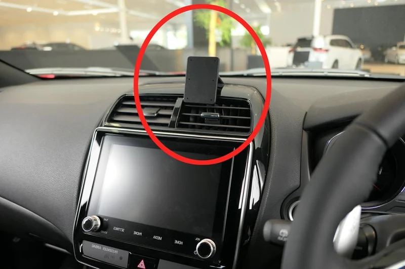 ProClip Fahrzeughalter für Rechtslenker 655610 - Mittelbefestigung - Mitsubishi ASX 20-22