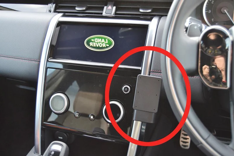 ProClip Fahrzeughalter für Rechtslenker 655596 - Winkelbefestigung - Land Rover Discovery Sport 20-23