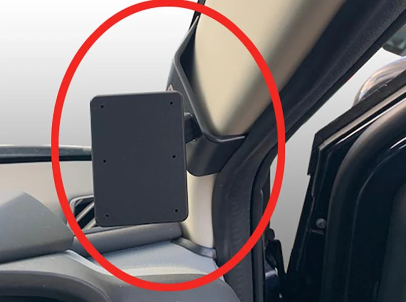 ProClip Fahrzeughalter für Rechtslenker 605600 - Rechtsbefestigung - LEVC TX5 17-26, LEVC TX5 17-25