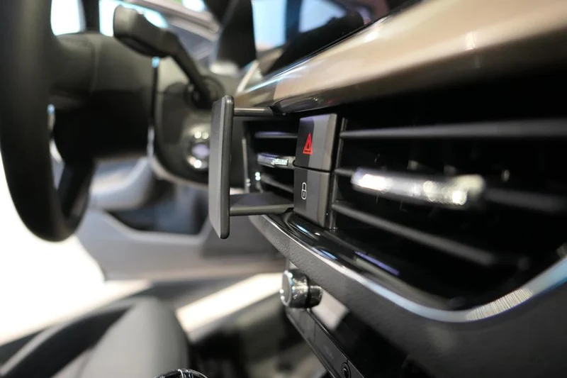 ProClip Fahrzeughalter 855587 - Mittelbefestigung - Skoda Kamiq 20-25