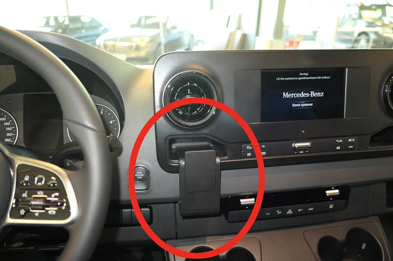 ProClip Fahrzeughalter 213556 - Mittelbefestigung, extra starke Montageplattform. - Mercedes Benz Sprinter 19-26, Mercedes Benz Sprinter 19-25