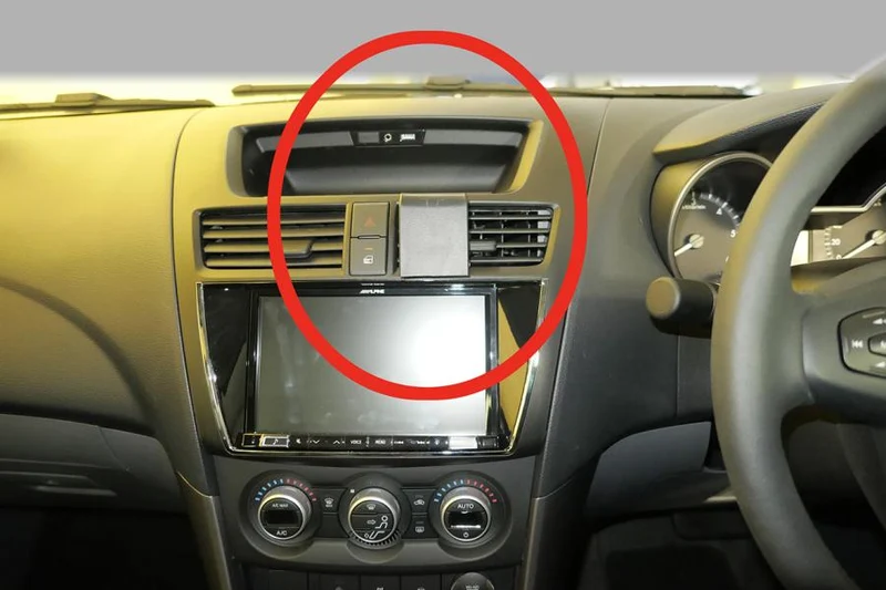 ProClip Fahrzeughalter für Rechtslenker 655526 - Mittelbefestigung - Mazda BT 50 15-20