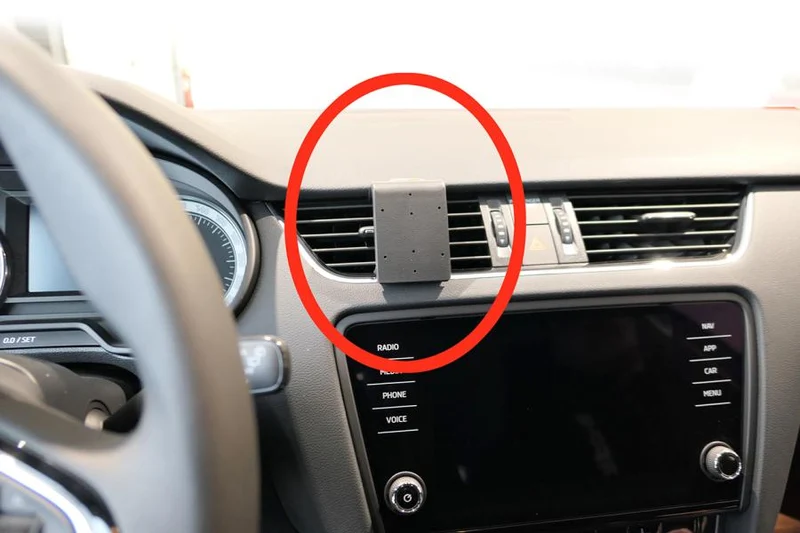 ProClip Fahrzeughalter 855485 - Mittelbefestigung - Skoda Octavia III 18-21