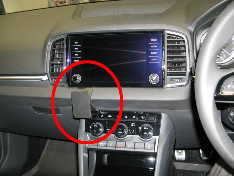ProClip Fahrzeughalter für Rechtslenker 655391 - Winkelbefestigung, hoch - Skoda Karoq 18-26, Skoda Karoq 18-25