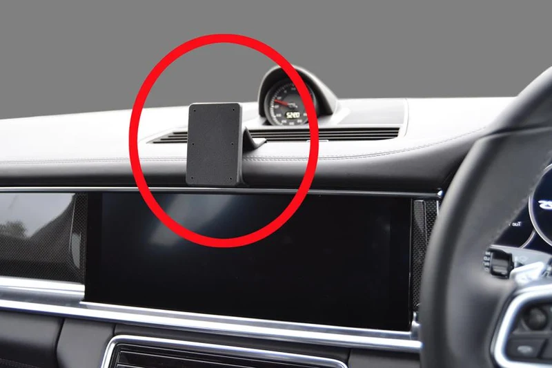 ProClip Fahrzeughalter für Rechtslenker 655358 - Mittelbefestigung - Porsche Panamera 18-24