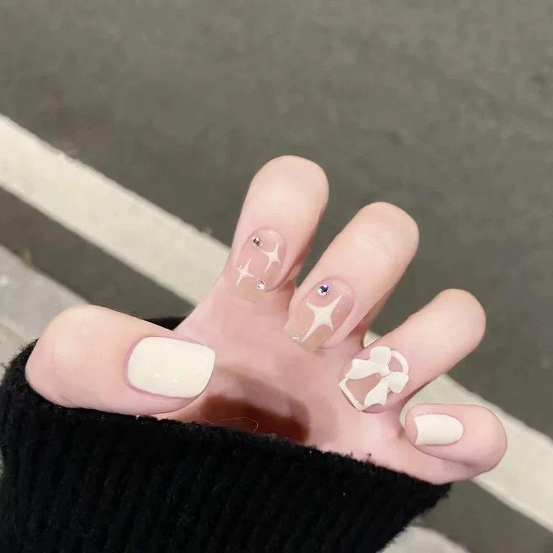 Elegante Nagelkunsterweiterungen Karnz