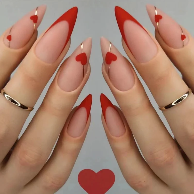 Elegante Herz-Design Stiletto Nagelverlängerungen Karnz