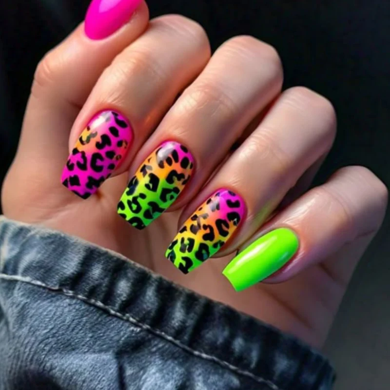 Funky Tierdruck Nagelkunst Verlängerungen Karnz