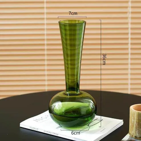 Elegante Designer-Vase Karnz