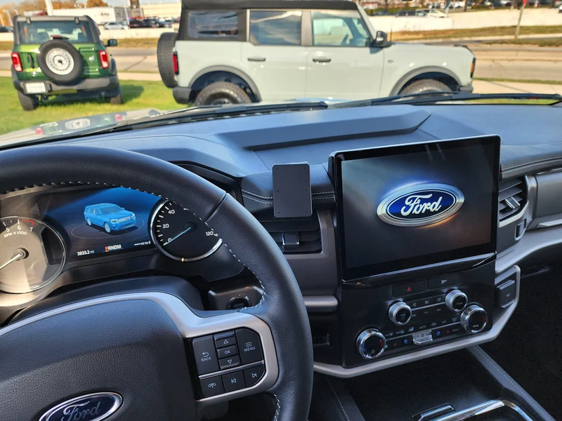 High Center Dash Mount
