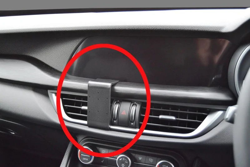 ProClip Fahrzeughalter für Rechtslenker 655349 - Winkelbefestigung - Alfa Romeo Stelvio 16-25