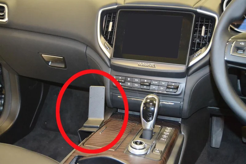 ProClip Fahrzeughalter für Rechtslenker 635353 - Konsolenbefestigung - Maserati Ghibli 13-25