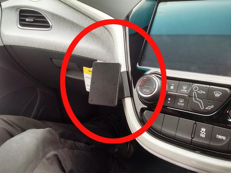 ProClip Fahrzeughalter für Rechtslenker 655346 - Winkelbefestigung - Chevrolet Bolt 18-21