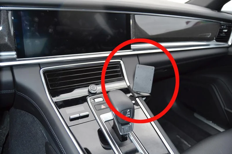 ProClip Fahrzeughalter 835360 - Konsolenbefestigung - Porsche Panamera 18-24