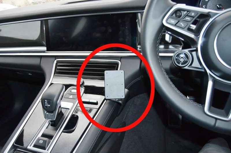 ProClip Fahrzeughalter für Rechtslenker 635359 - Konsolenbefestigung rechts - Porsche Panamera 18-24