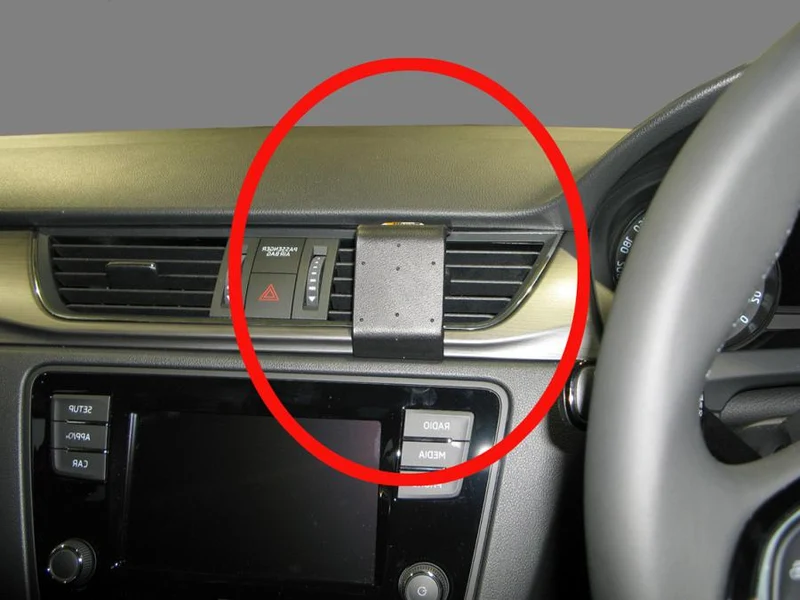 ProClip Fahrzeughalter für Rechtslenker 655356 - Mittelbefestigung- NICHT für Cool Edition - Skoda Rapid 18-19