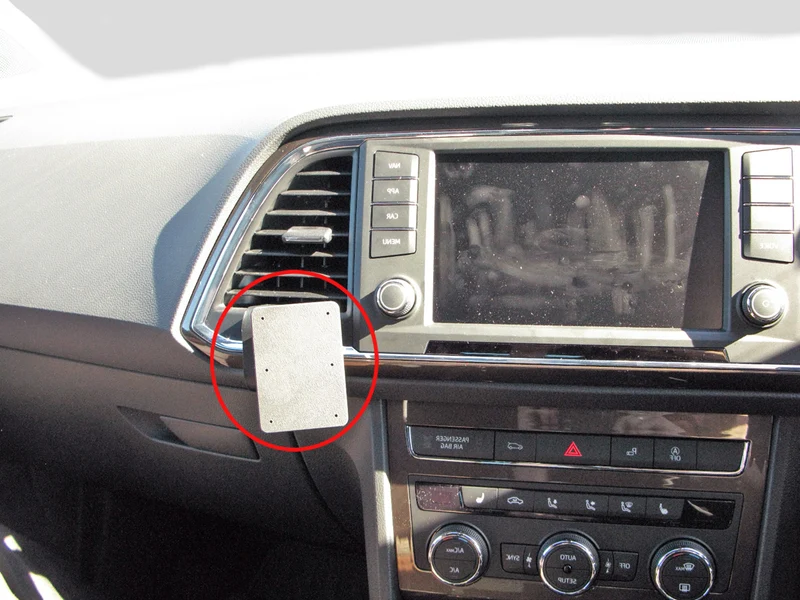 ProClip Fahrzeughalter für Rechtslenker 655255 - Winkelbefestigung - Cupra Ateca 20-26, Seat Ateca 17-24