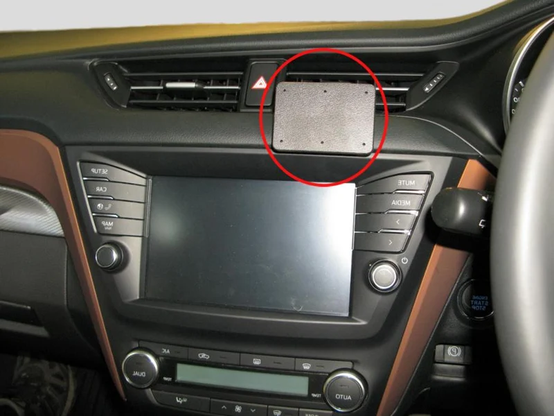 ProClip Fahrzeughalter für Rechtslenker 655239 - Mittelbefestigung - Toyota Avensis 16-19