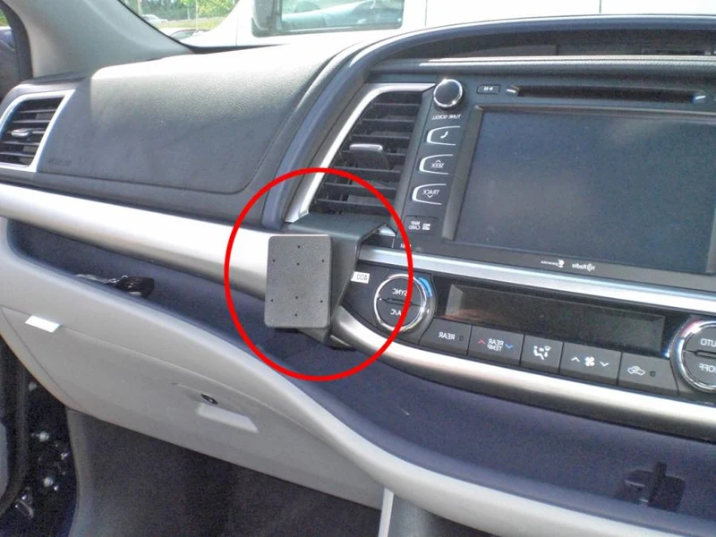 ProClip Fahrzeughalter für Rechtslenker 655022 - Winkelbefestigung - Toyota Kluger 14-19