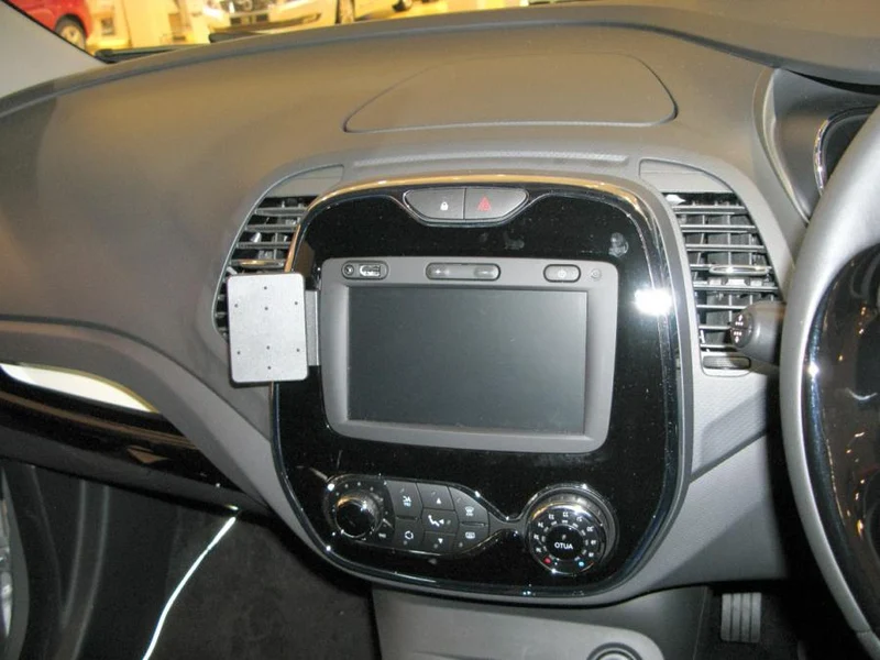 ProClip Fahrzeughalter für Rechtslenker 654942 - Winkelbefestigung- NICHT für Modelle mit R-Link - Renault Captur 14-17