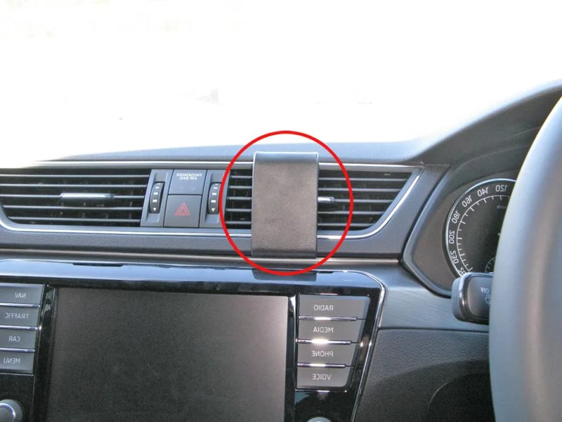 ProClip Fahrzeughalter für Rechtslenker 655137 - Mittelbefestigung - Skoda Superb 16-19