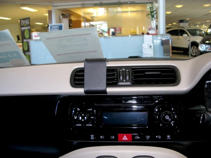 ProClip Fahrzeughalter für Rechtslenker 654880 - Mittelbefestigung - Fiat Panda 13-21