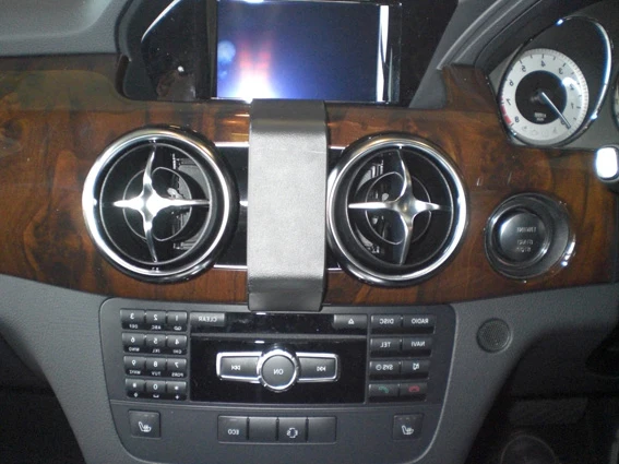 ProClip Fahrzeughalter für Rechtslenker 654825 - Mittelbefestigung - Mercedes Benz GLK-Klasse 13-15