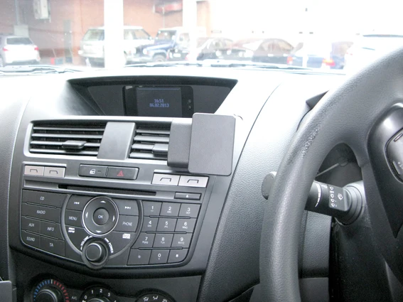 ProClip Fahrzeughalter für Rechtslenker 654863 - Mittelbefestigung - Mazda BT 50 13-15