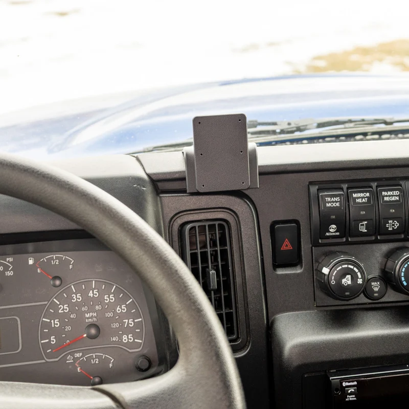 Extra-Strength Center Dash Mount for International HV/MV-Series (Flat Panel)