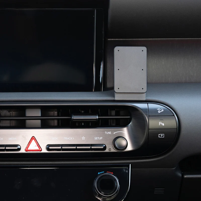 Right Center Dash Mount for Hyundai Palisade