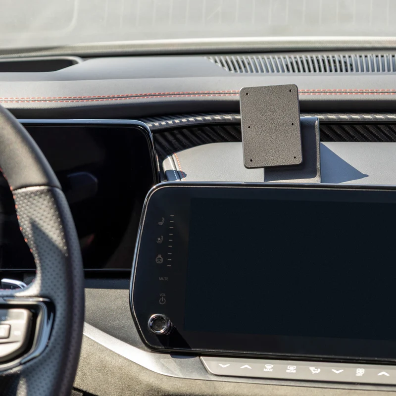Center Dash Mount for Dodge Charger