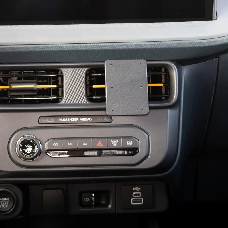 Ford Maverick Center Dash Mount
