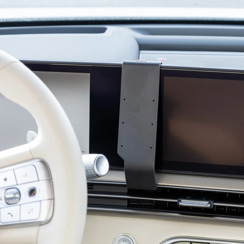 Genesis GV60 Center Dash Mount