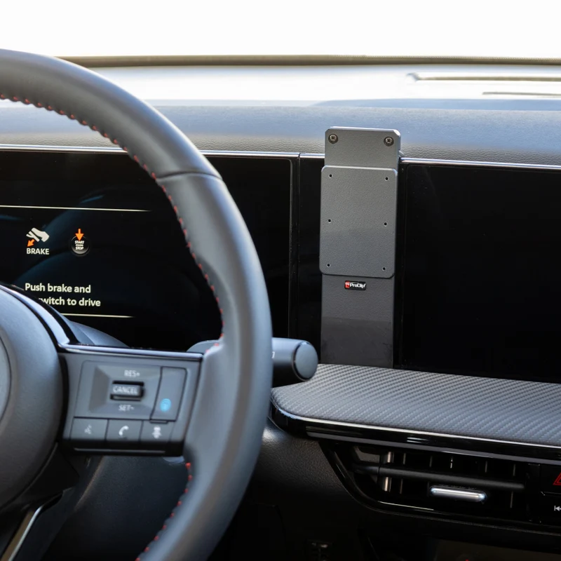 Nissan Kicks Center Dash Mount