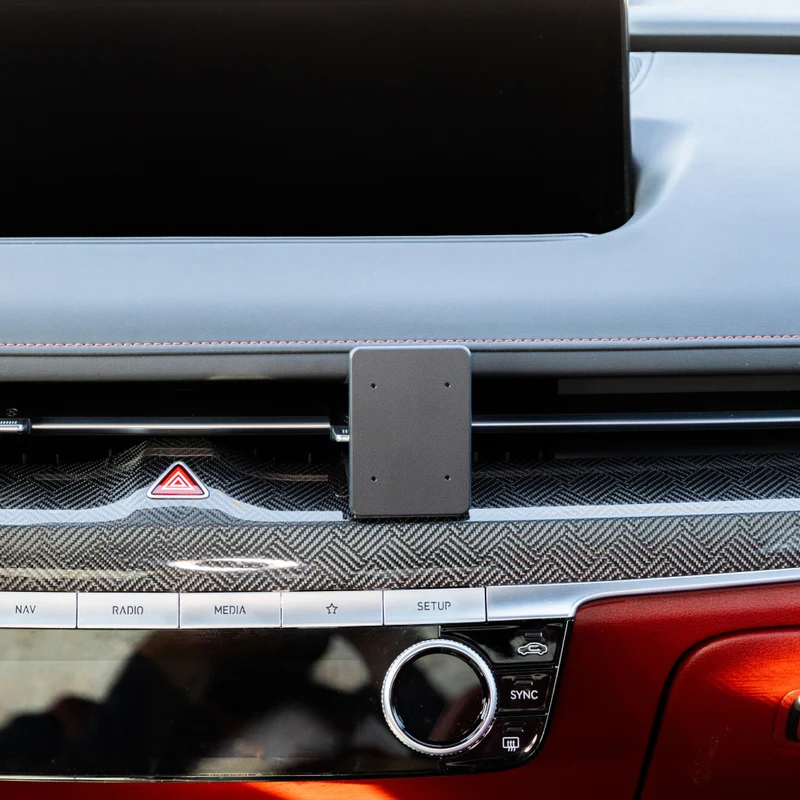 Genesis G80 Center Dash Mount