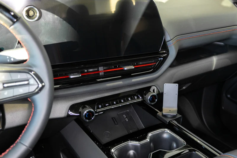 Chevrolet Silverado EV Console Mount