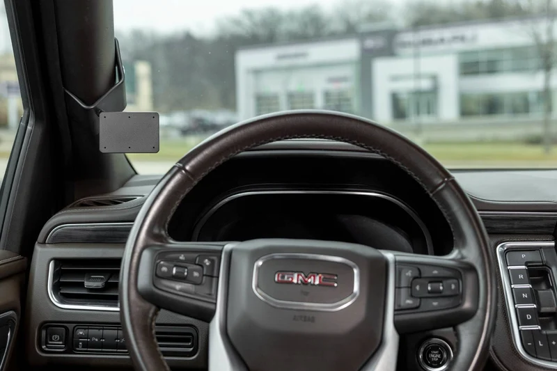 GMC Yukon Left Dash Mount