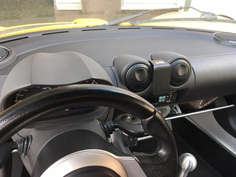 Center Dash Mount for Lotus Elise, Exige
