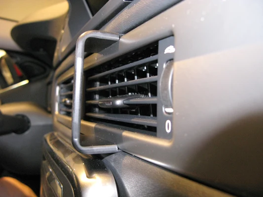 Center Dash Mount for Volvo S80, V70 II, XC70