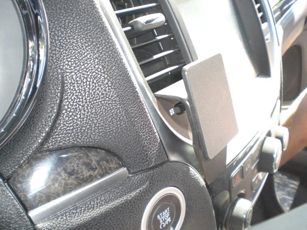 Center Dash Mount for Chrysler 300/300S