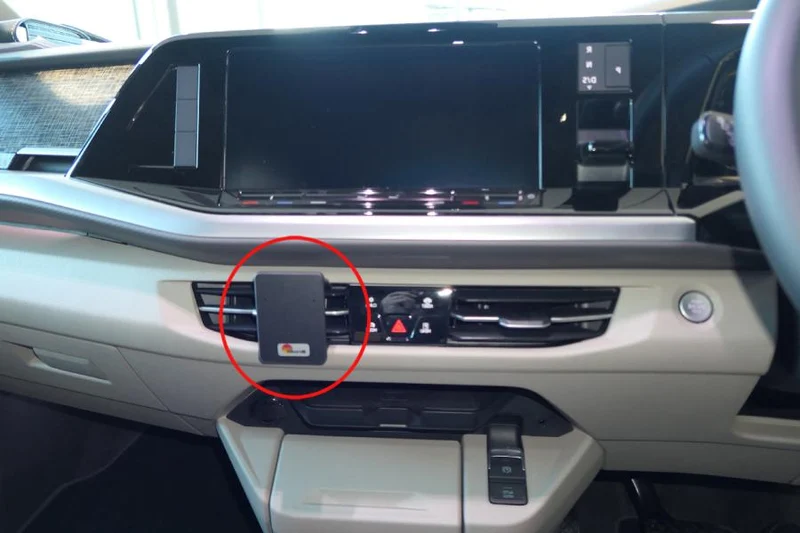 ProClip Fahrzeughalter für Rechtslenker 655736 - Mittelbefestigung - Volkswagen Multivan T7 22-26, Volkswagen Multivan T7 22-25