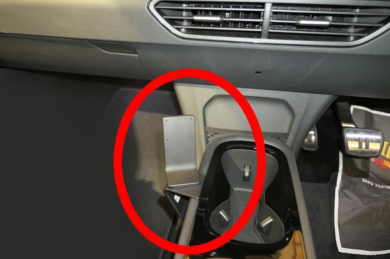 ProClip Fahrzeughalter für Rechtslenker 635644 - Konsolenbefestigung - Volkswagen ID.3 21-26, Volkswagen ID.3 21-25