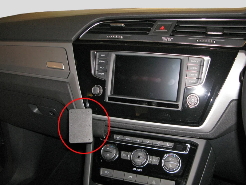 ProClip Fahrzeughalter 655163 - Winkelbefestigung - Volkswagen Touran 16-26, Volkswagen Touran 16-22
