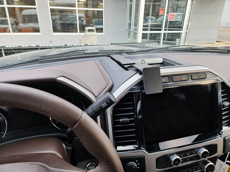 Ford Super Duty Center Dash Mount