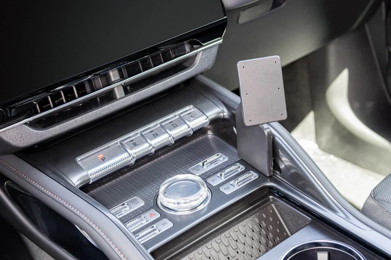 Lincoln Nautilus Console Mount