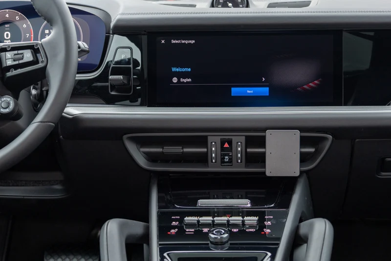 Porsche Cayenne Center Dash Mount